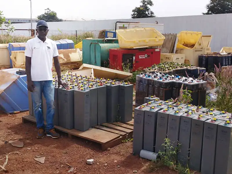 Regenration batteries plomb